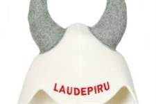 FI 0100RV                 6 mm, 800 gm2 100 % wool